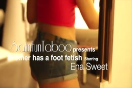 صنم قدم big bro هو لعبة مثيرة تجعلني أكثر إثارة من الجحيم