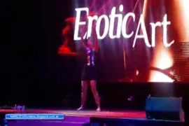 سكس تنزيل من اوبرا عرض قليل الجودة