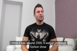 رقص.بنات.فلاتيات بملابس.شفاف