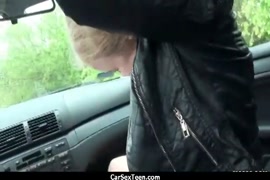 المتأنق الانفجارات الساخنة فتاة شقراء صغيرة في رحلة بينما كان عالقا على الطريق السريع 3