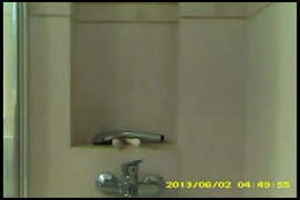 رعشة في الحمام.