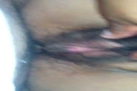 لقد مارس الجنس معها في الحمار أيضا، الكلبة