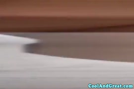 صديقتي تمتص قضيبي وهي في المنزل من صالة الألعاب الرياضية.