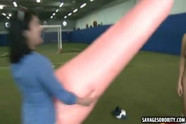 سكس اب ينيك بنته وهي نايمه