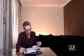 افلام سكس نيك امريكي ام مع ابنها في المطبخ