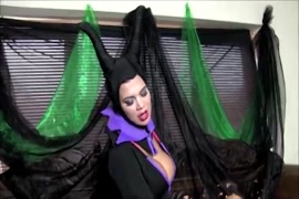 سكس صبايا بيض مع رجال سود xnxx